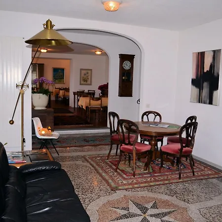 Garni Rivabella Au Lac